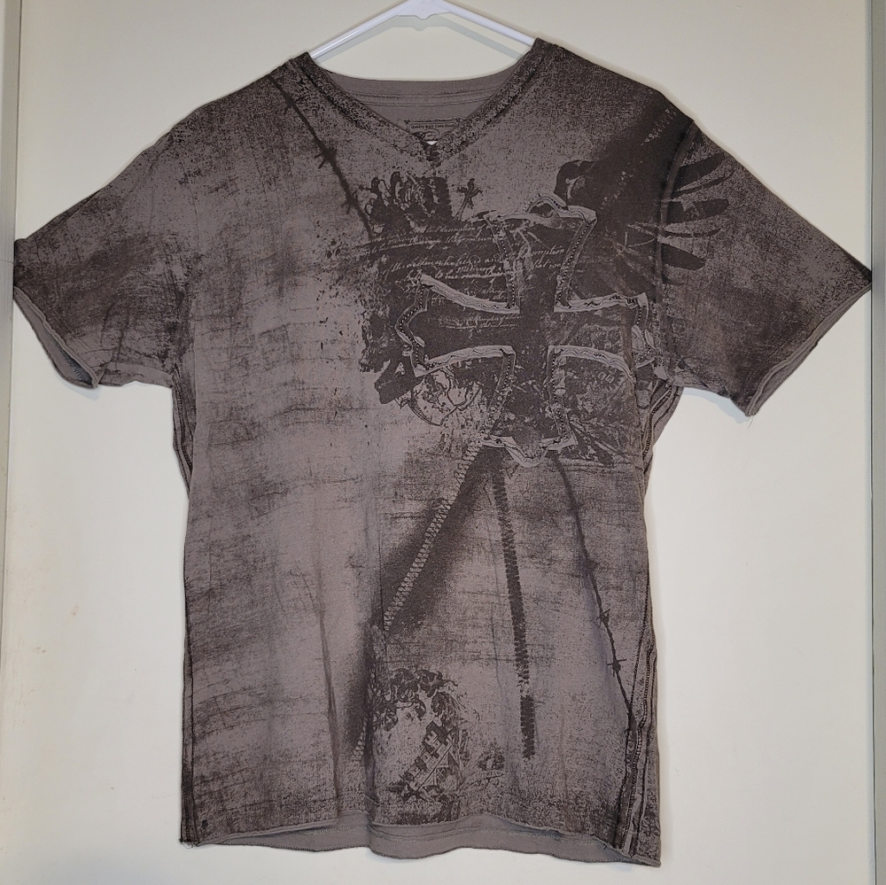 🌟BOGO🌟 Men's Retrofit v-neck shirt